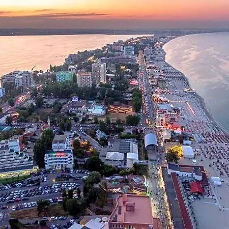 Hotel Black Sea 1 By R S Mamaja